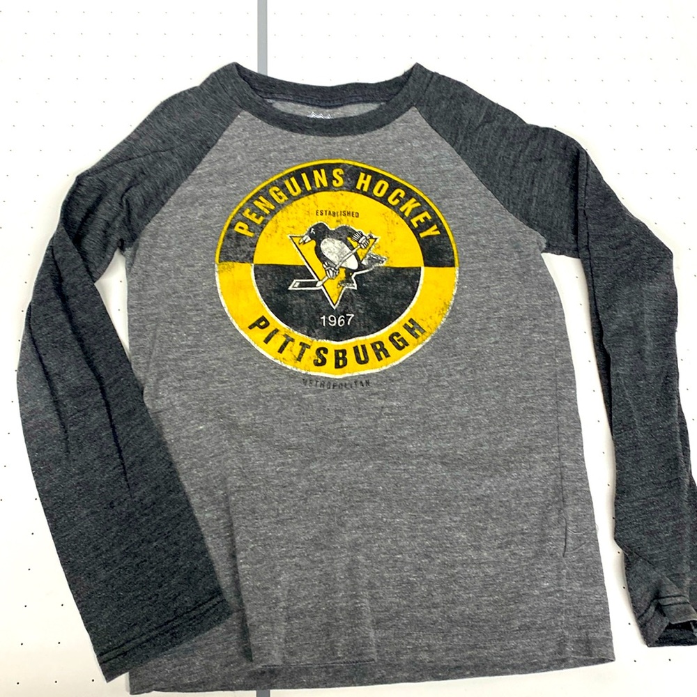 Pittsburgh Penguins hockey long sleeve shirt, size small-8